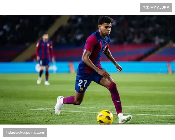 巴萨公布对阵阿拉维斯大名单，加维复出或将增强中场拦截硬度。